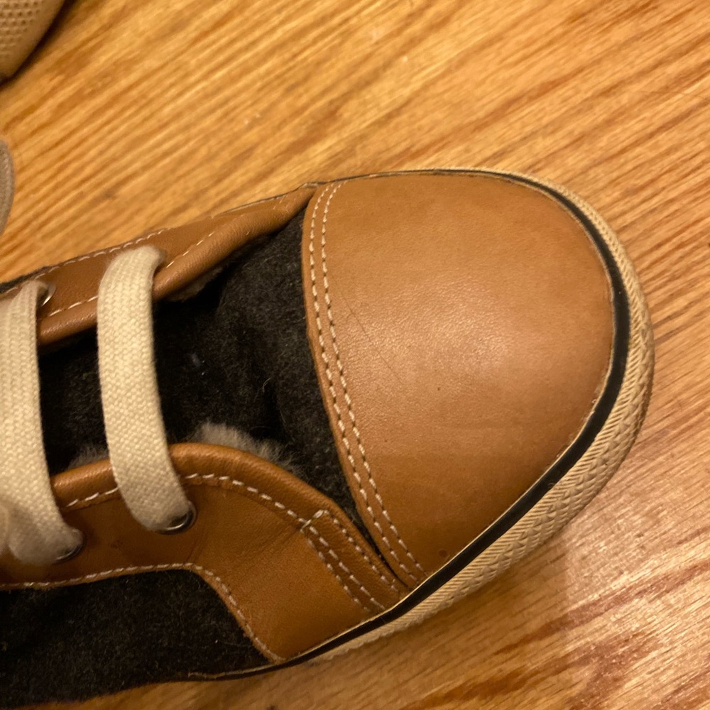 Tory Burch Benjamin Shearling Lined Sneakers - image 7